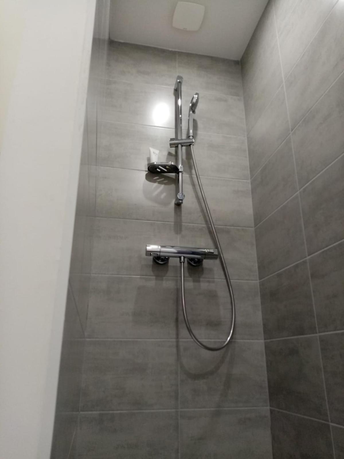 Appartement T4 Des Jardins Chambery Luaran gambar